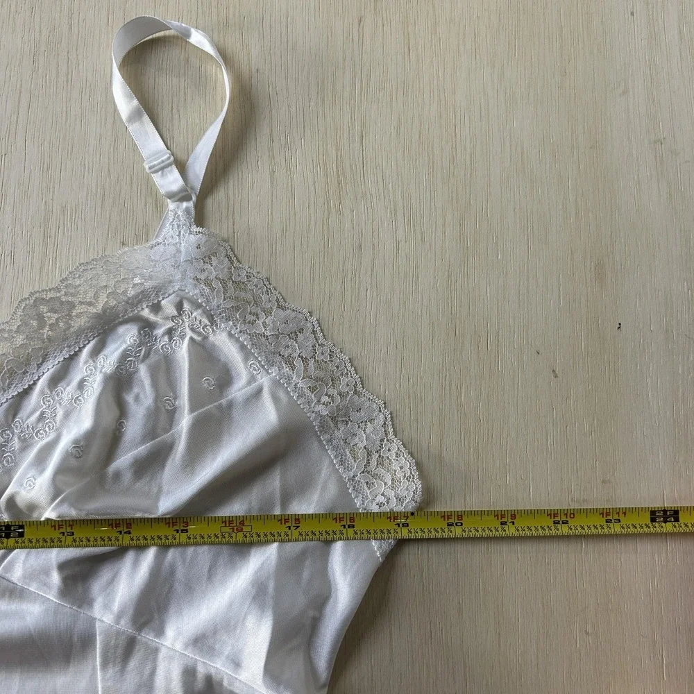 Vintage Satin Nylon Full Slip Womens Medium Lace Trim Adjustable Strap Lingerie